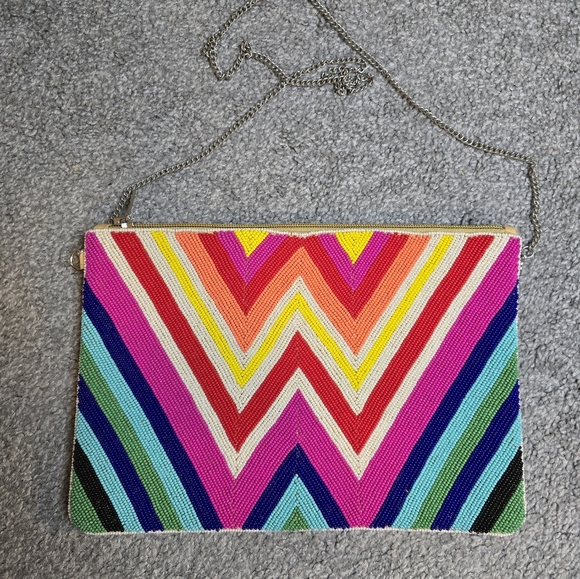 Handbags - Beaded Chain Handbag Colorful Zipper Closure Inside Pocket Very Clean